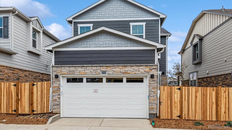 687 N Ukraine St, Aurora, CO 80018
