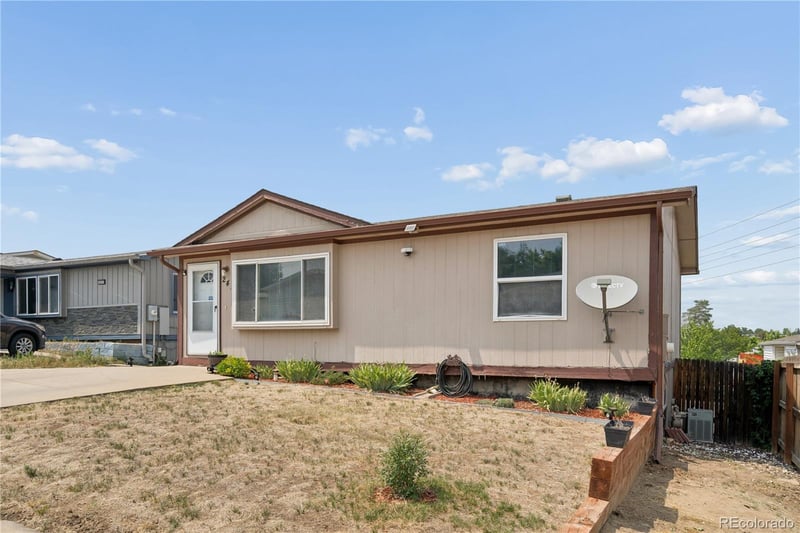 2435 W 91st Dr, Denver, CO 80260