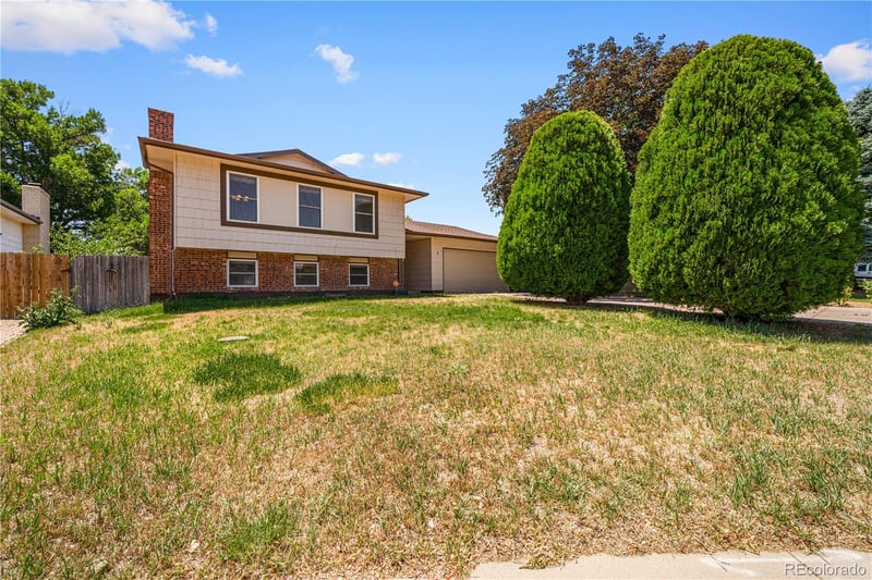 7 Emperor Ct, Pueblo, CO 81005