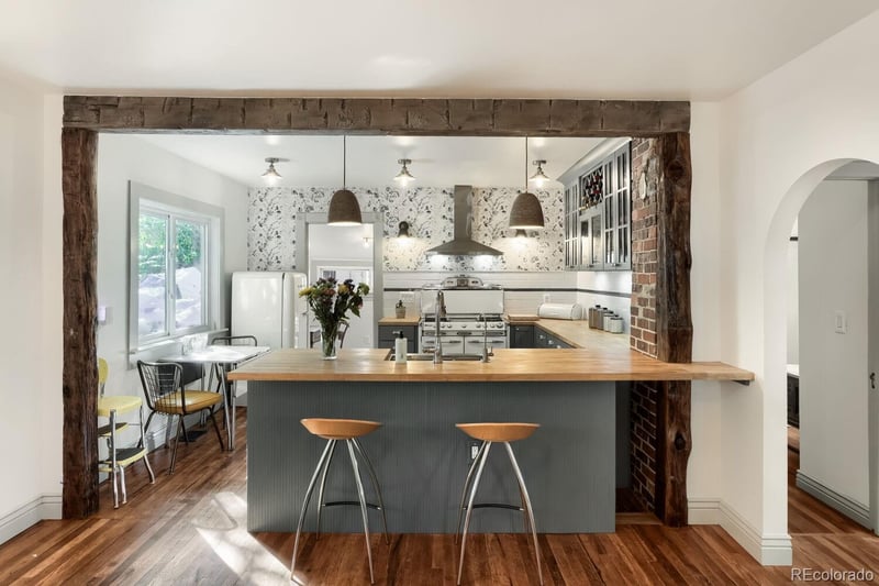 5341 Primrose Ln, Denver, CO 80221