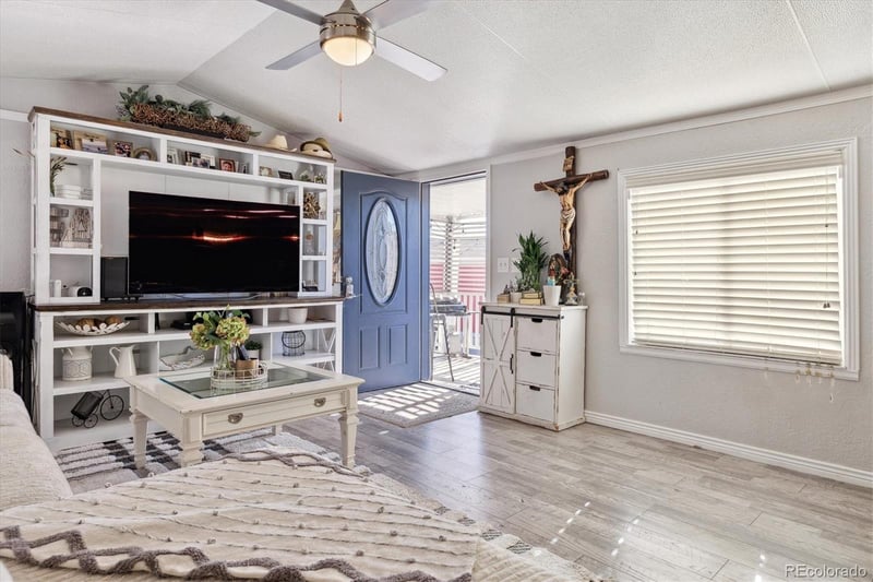 9400 Elm Ct Lot 669, Denver, CO 80260