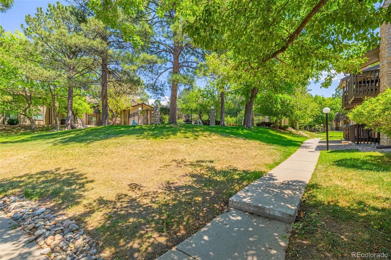 1760 S Pitkin Cir #B, Aurora, CO 80017