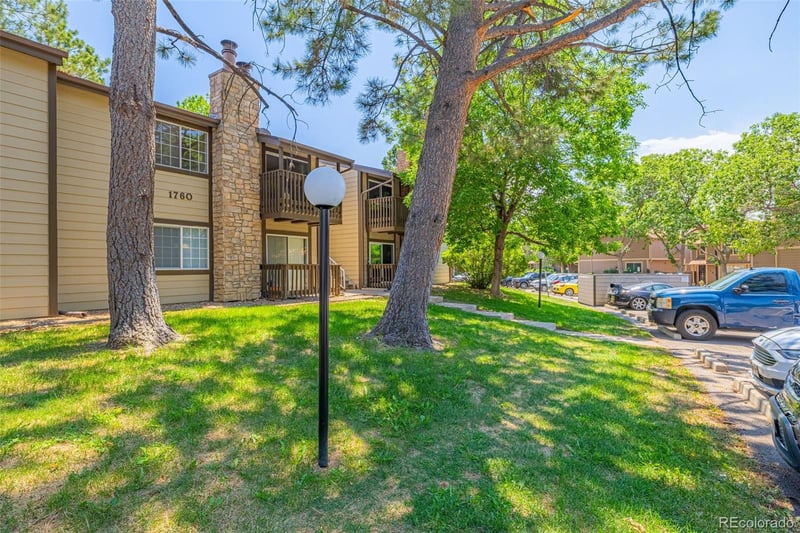 1760 S Pitkin Cir #B, Aurora, CO 80017