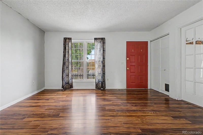 10015 Beach St, Denver, CO 80260