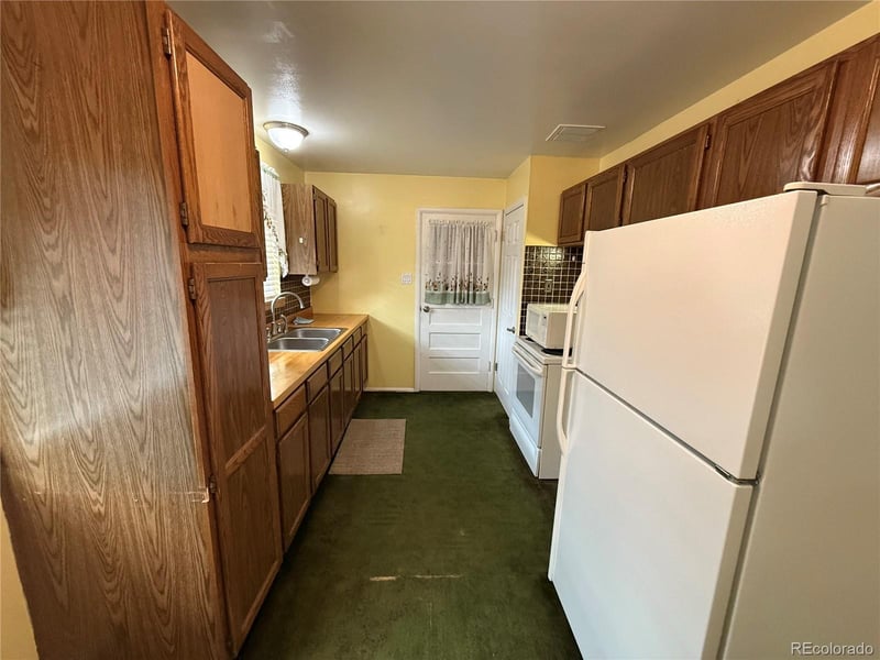 5855 S Delaware St, Littleton, CO 80120