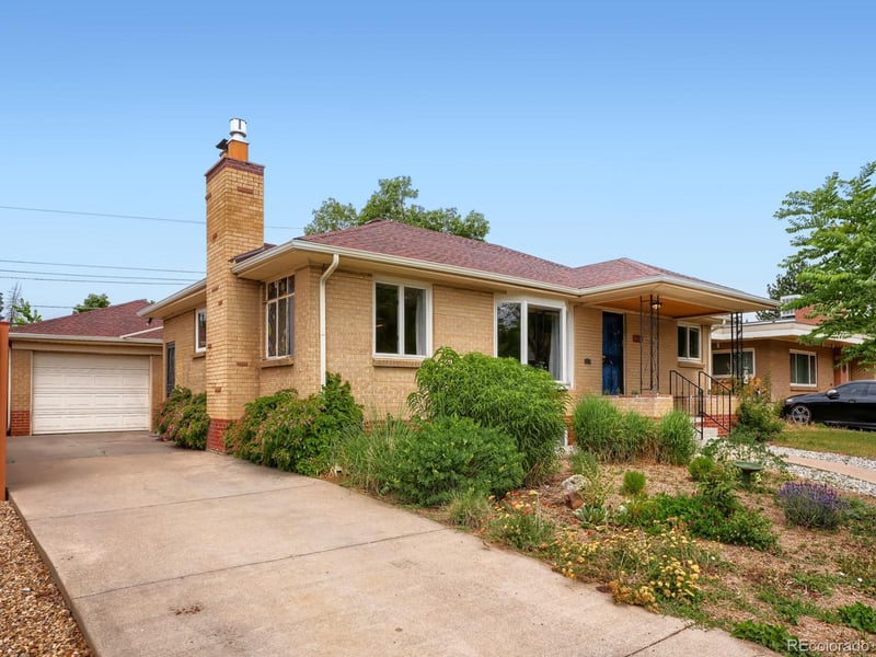 1009 Kenton St, Aurora, CO 80010