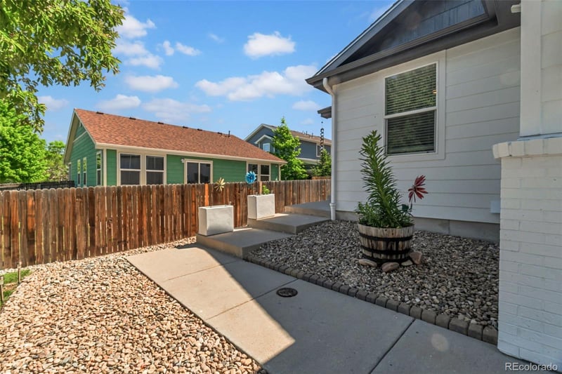 5564 Laredo St, Denver, CO 80239