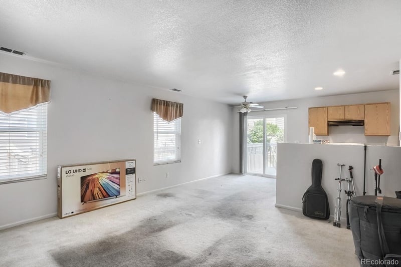880 Mockingbird Ln, Brighton, CO 80601