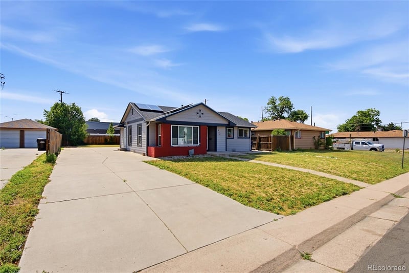 485 Zenobia St, Denver, CO 80204