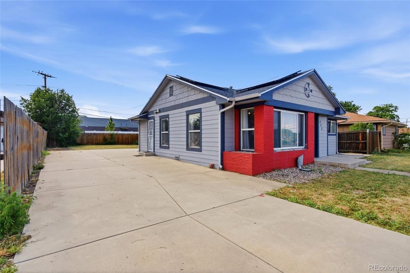 485 Zenobia St, Denver, CO 80204
