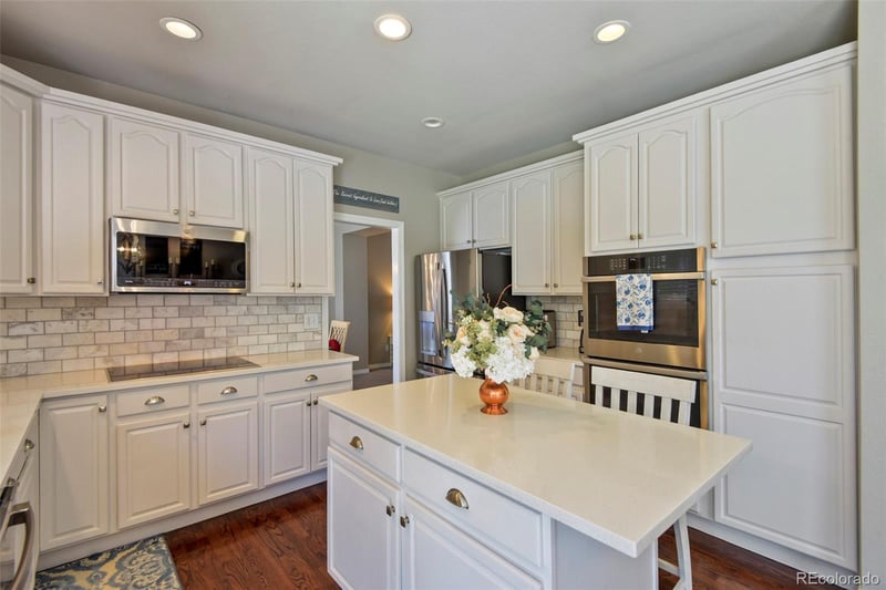 9917 Hawthorne St, Highlands Ranch, CO 80126