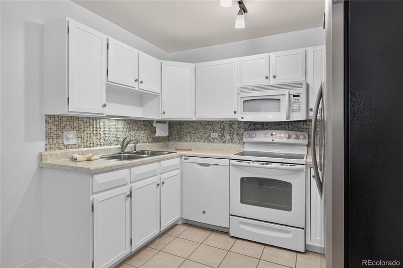 9300 E Center Ave #1B, Denver, CO 80247