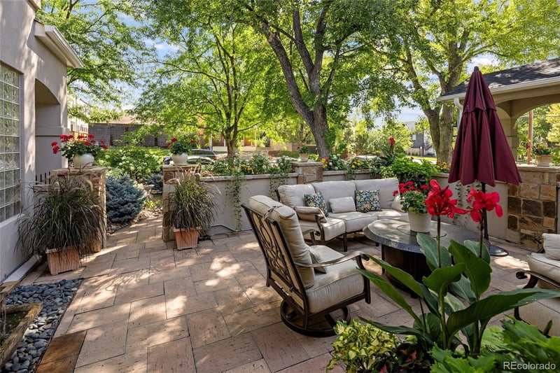 321 Monroe St, Denver, CO 80206