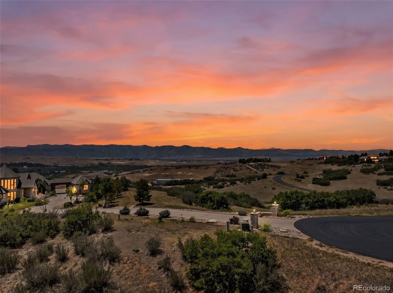 8394 Nugget Ct, Littleton, CO 80125