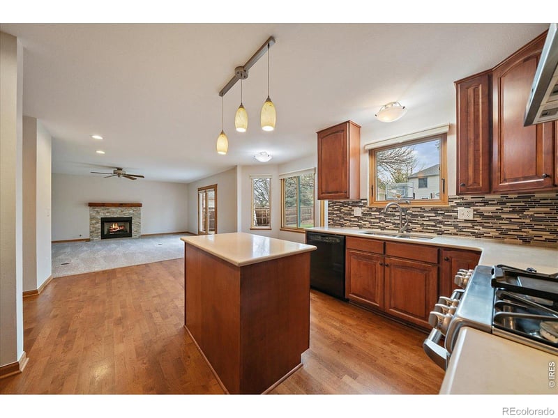 2428 Maplewood Cir W, Longmont, CO 80503