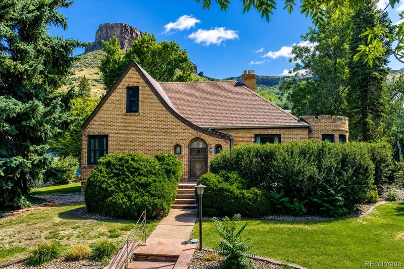 1801 East St, Golden, CO 80401