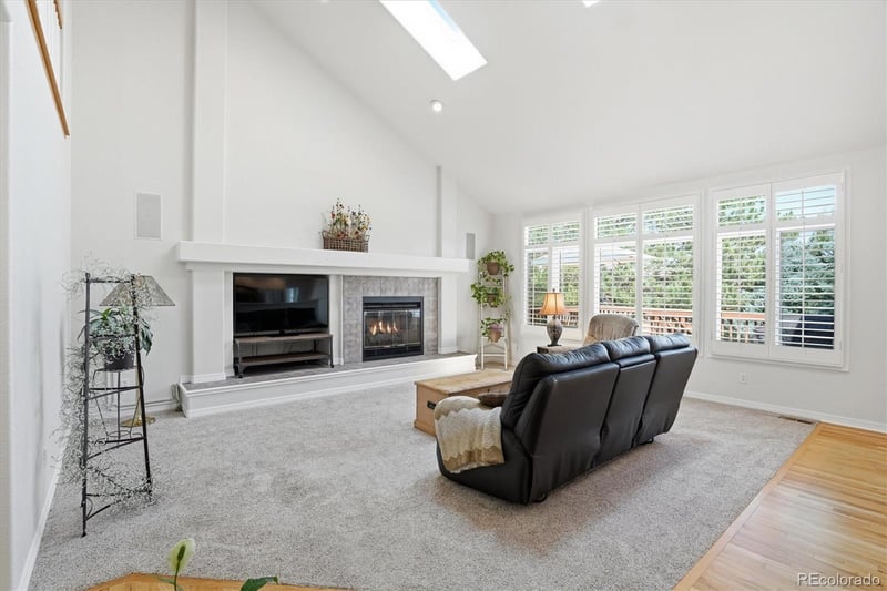 2334 S Union Ct, Lakewood, CO 80228