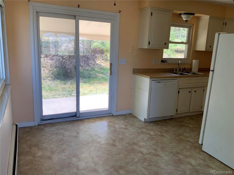 835 Sulphur Creek Rd, Meeker, CO 81641