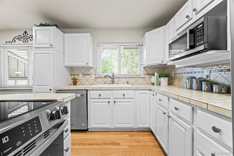 12850 W Montana Dr, Lakewood, CO 80228