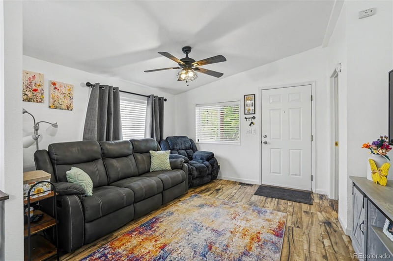 3334 Teton, Longmont, CO 80504