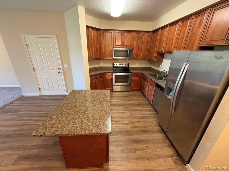 804 Summer Hawk Dr #6207, Longmont, CO 80504