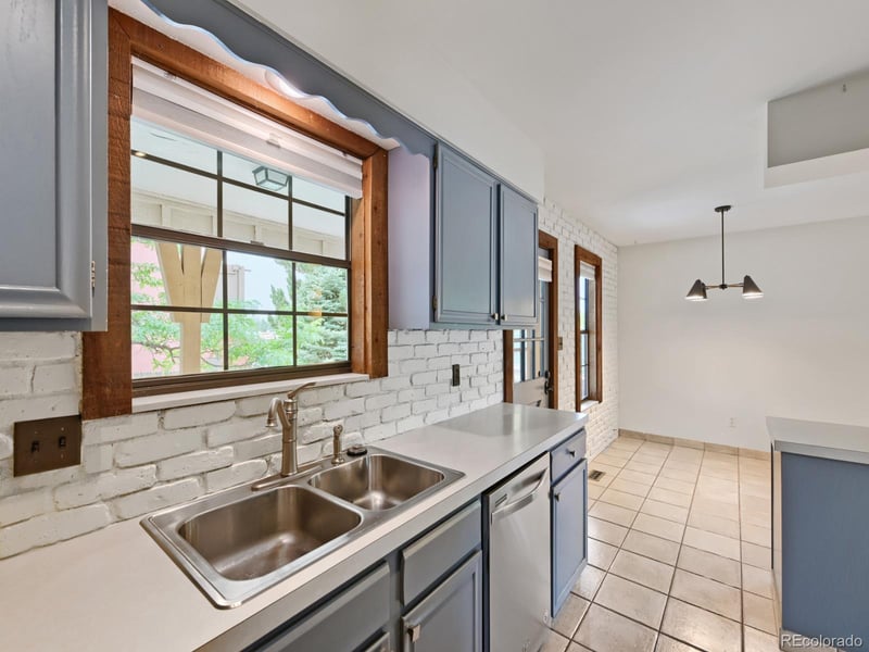 4693 S Akron St, Greenwood Village, CO 80111