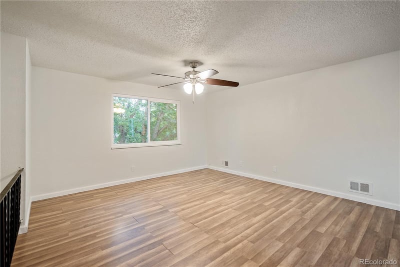 4943 Scranton St, Denver, CO 80239