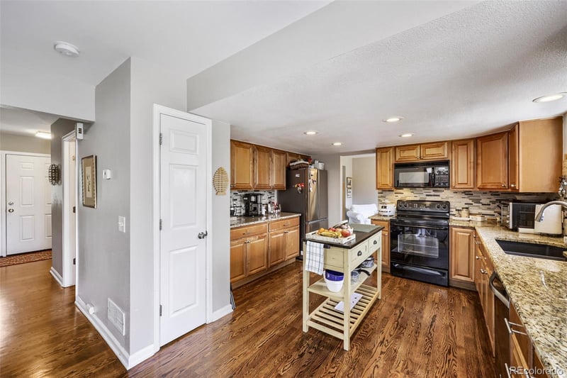 20577 E Shefield Ct, Parker, CO 80138