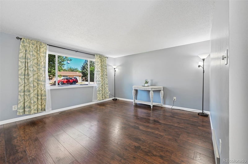 313 Cranbrook Cir, Colorado Springs, CO 80906