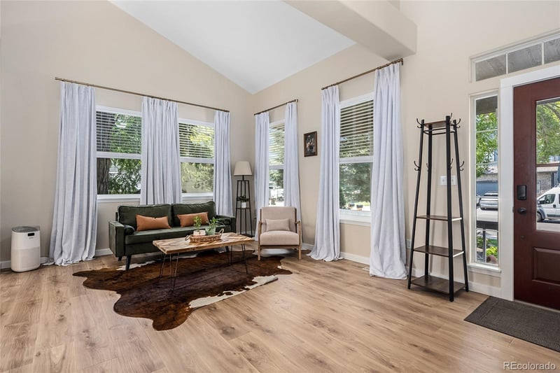 1360 Snowberry Ln, Broomfield, CO 80020