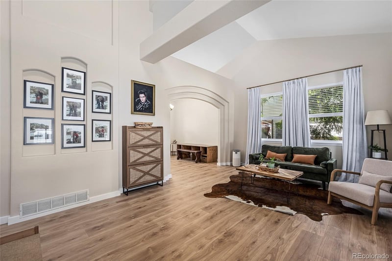 1360 Snowberry Ln, Broomfield, CO 80020