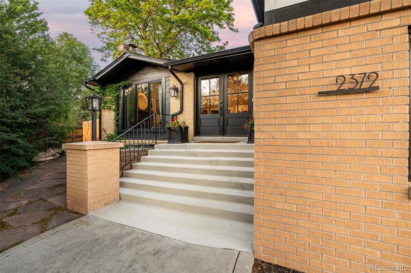2372 S Carr Ct, Denver, CO 80227