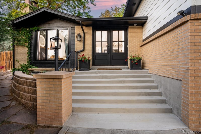 2372 S Carr Ct, Denver, CO 80227