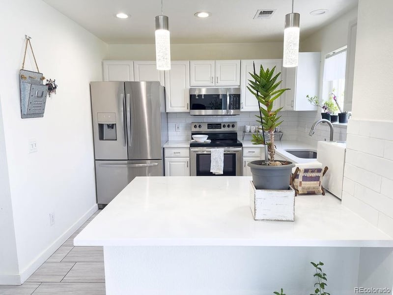 19163 E Wyoming Dr #105, Aurora, CO 80017