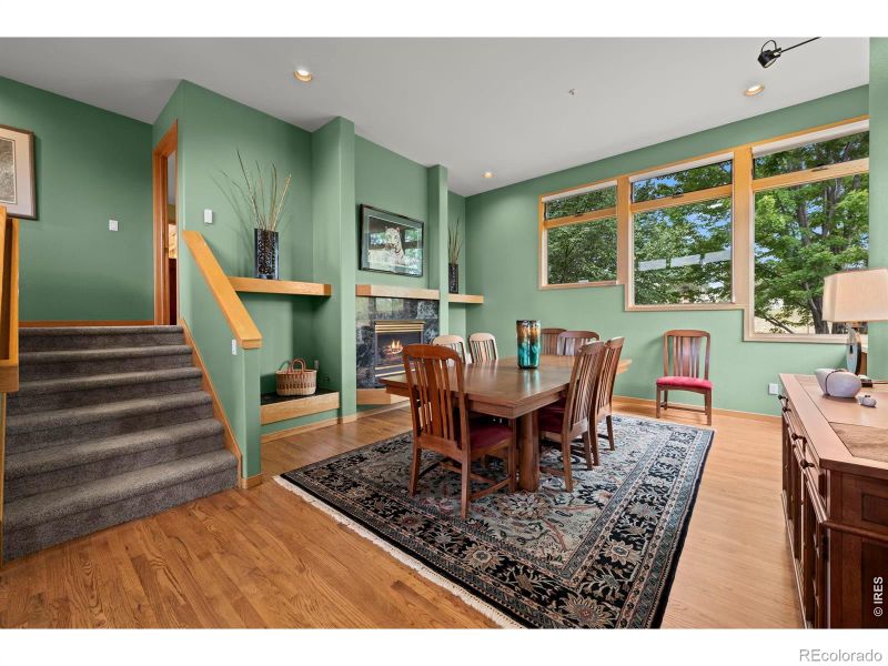 7542 Crestview Dr, Niwot, CO 80504