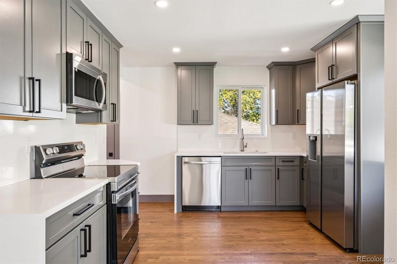 3325 Poplar St #3325, Denver, CO 80207