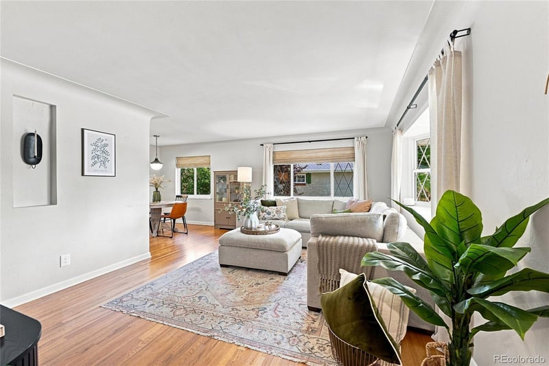 2386 S Bellaire St, Denver, CO 80222