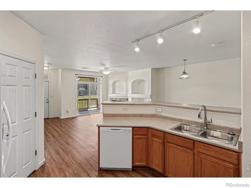 5551 29th St #313, Greeley, CO 80634
