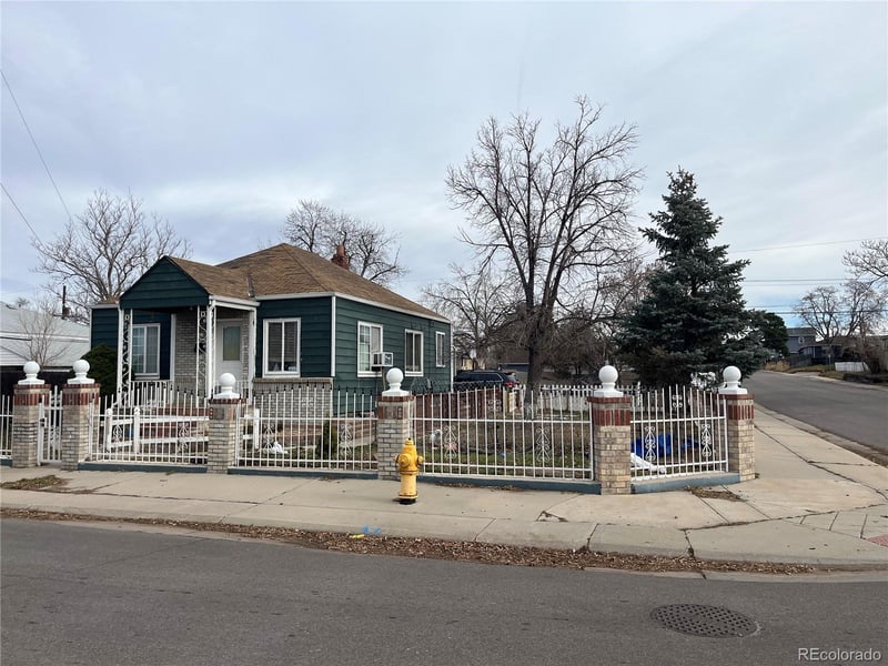 4950 Steele St, Denver, CO 80216
