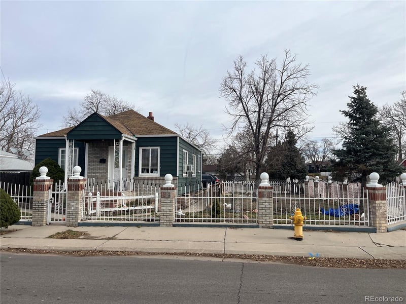 4950 Steele St, Denver, CO 80216