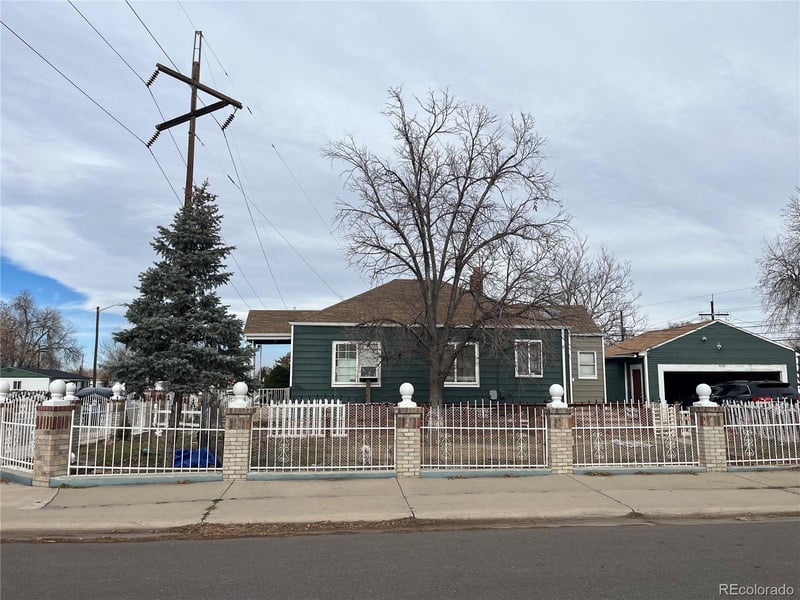 4950 Steele St, Denver, CO 80216