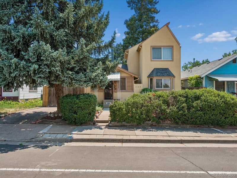3182 S Logan St, Englewood, CO 80113