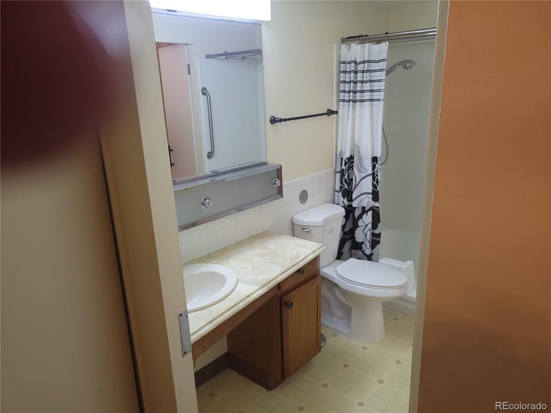 745 S Alton Way #8A, Denver, CO 80247