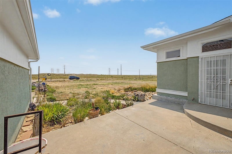 81807 E County Road 22, Deer Trail, CO 80105