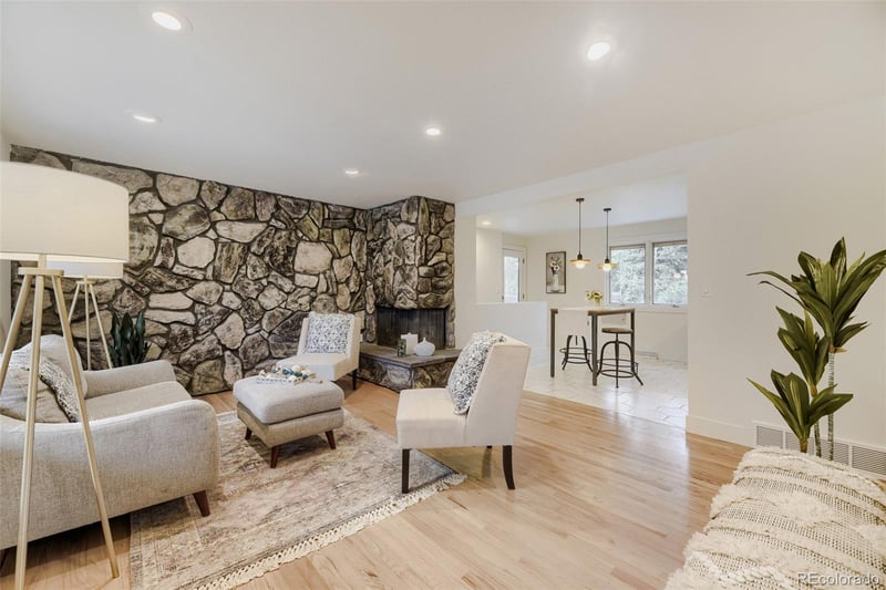 1364 S Poplar St, Denver, CO 80224