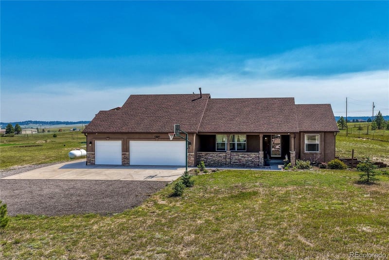 13695 Woodlake Rd, Elbert, CO 80106