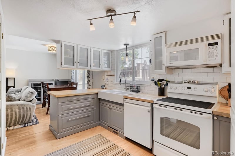 15865 E Custer Dr, Aurora, CO 80017