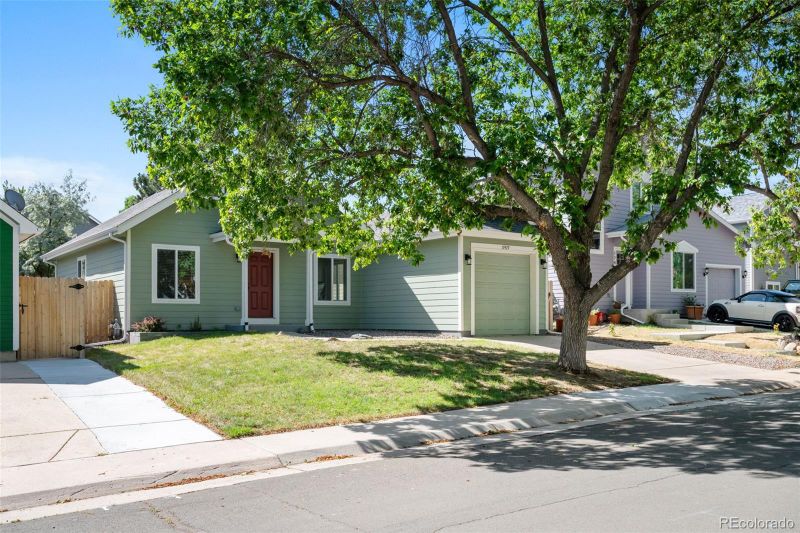 17419 E Whitaker Dr, Aurora, CO 80015