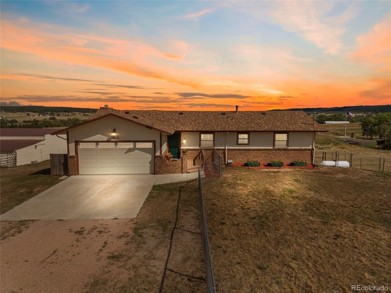 1045 Castlewood Dr, Franktown, CO 80116