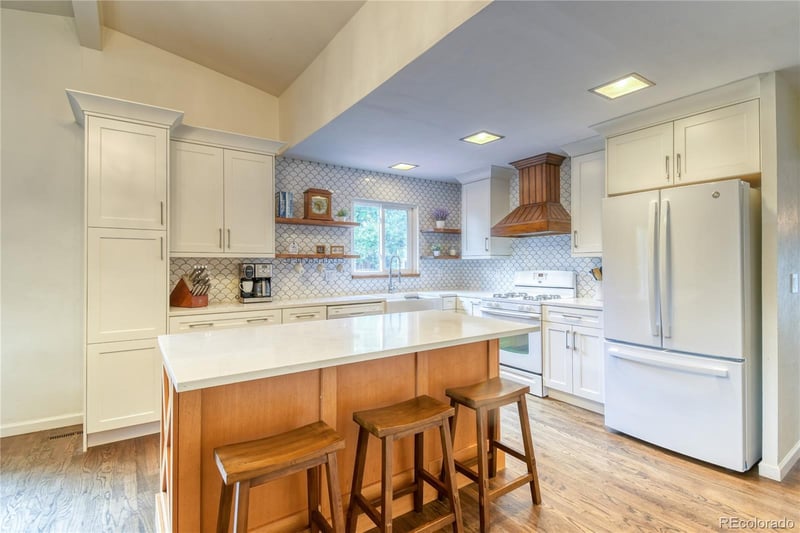 6016 S Bannock St, Littleton, CO 80120
